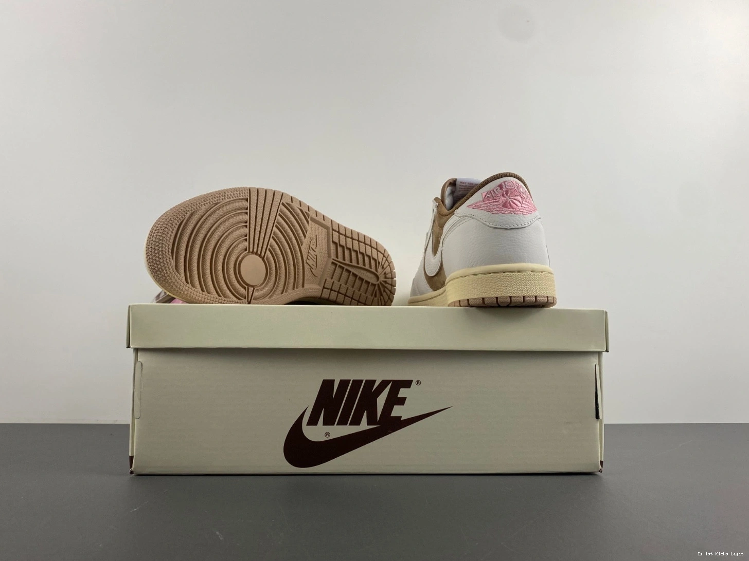 Travis 1 DM7866-106 Scott Jordan OG Shy Sail Pink Air Low 0321